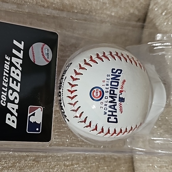 Chicago Cubs 2016 World Series Rawlings Baseball - Picture 3 of 6
